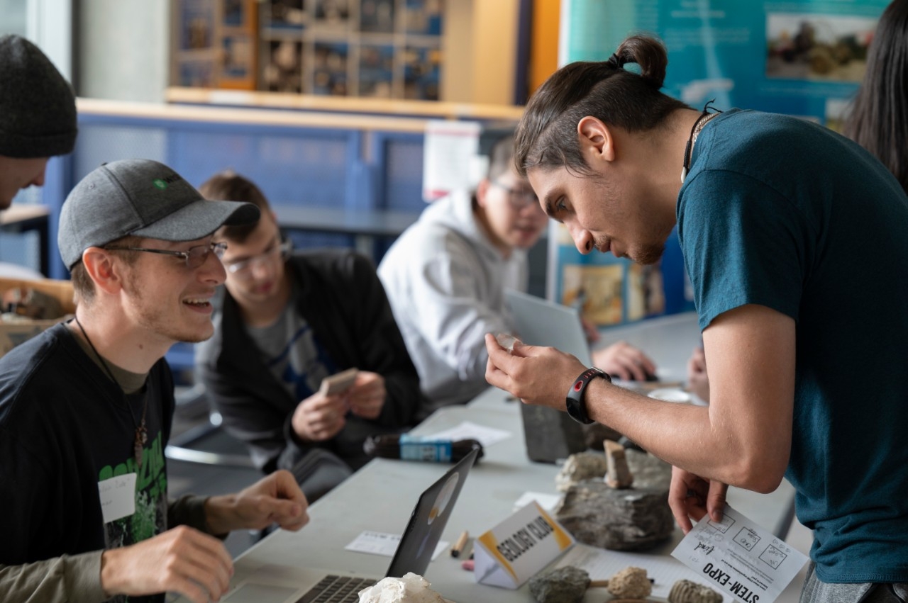 STEM majors exploring clubs and organizations at STEM Expo