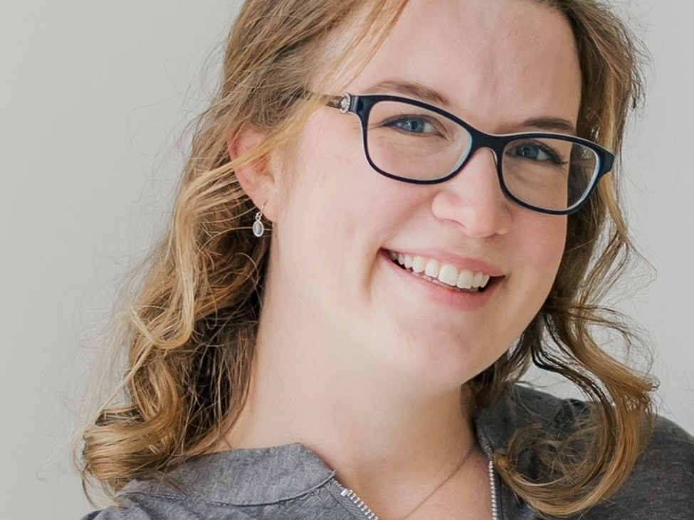 Headshot of alumni Jennifer Castle