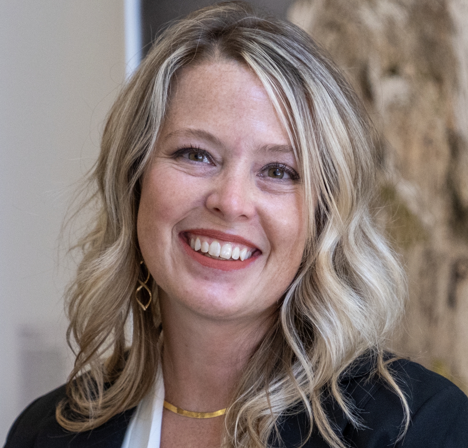 Headshot of Jennifer Sheffel